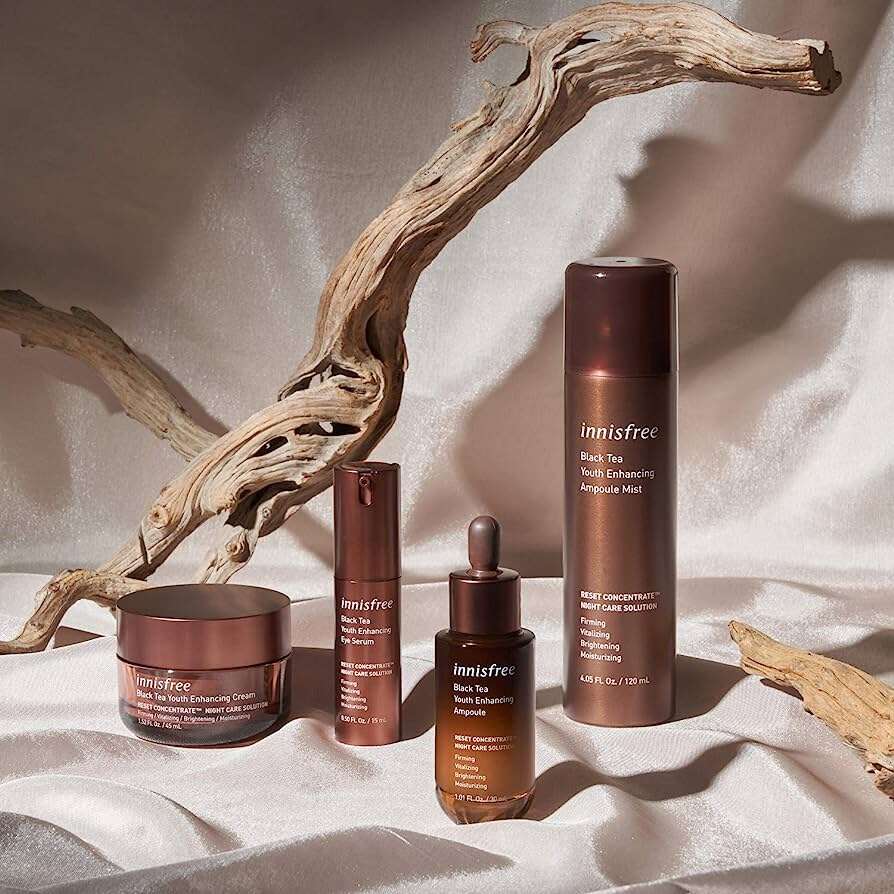 Innisfree Black Tea Youth Enhansing Line
