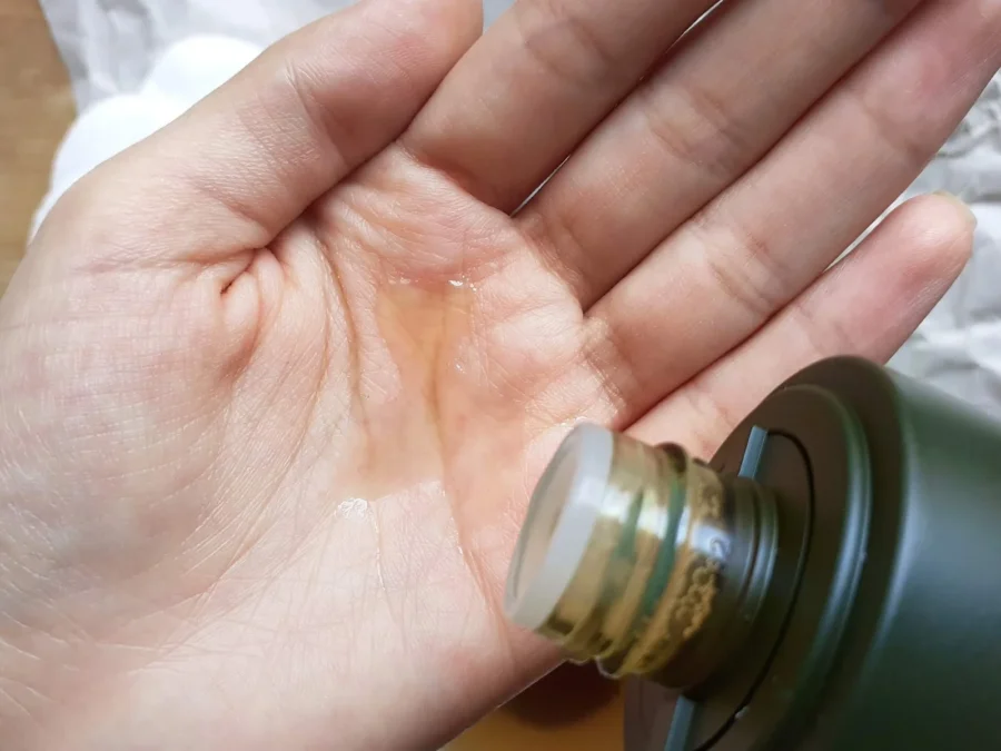 Tonymoly From Ganghwa Pure Artemisia Essence Texture