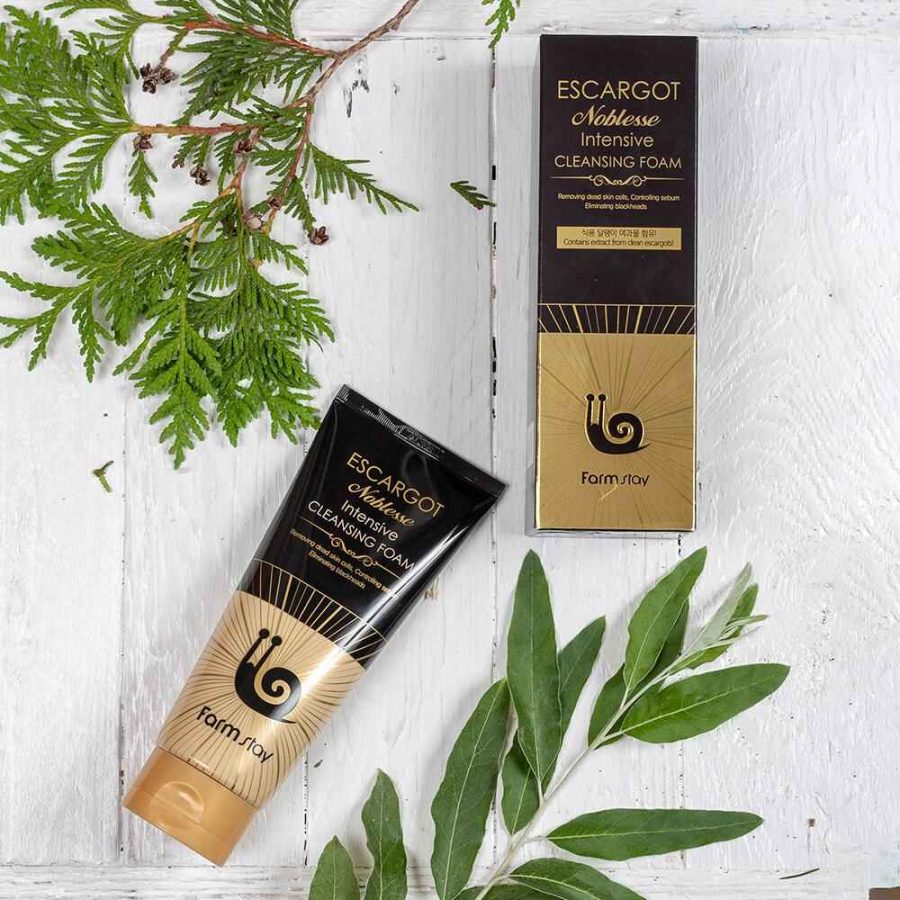 Farmstay Escargot Noblesse Intensive Cleansing Foam