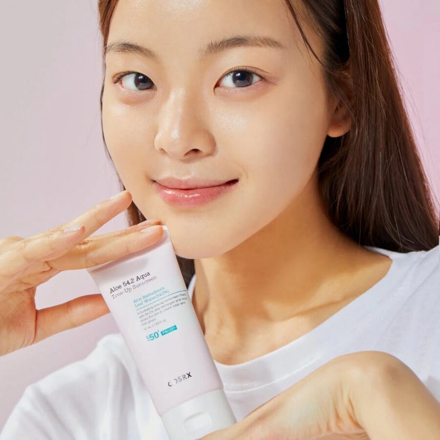 COSRX Aloe 54.2 Aqua Tone-Up Sunscreen
